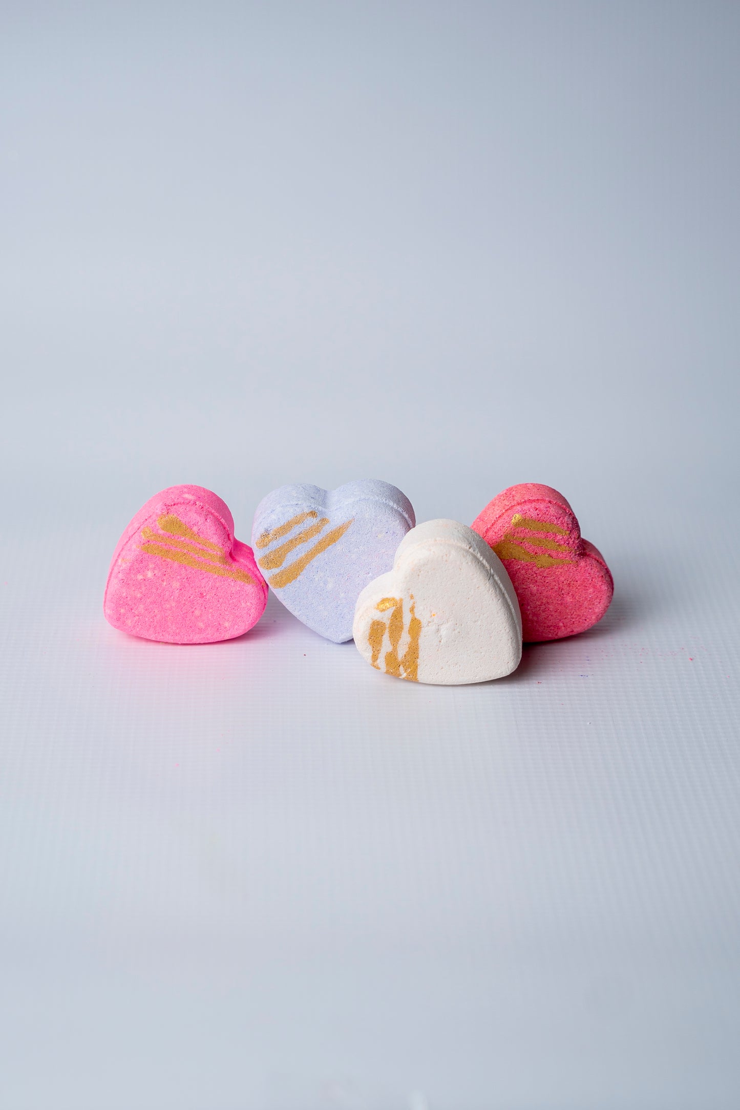 Golden Strips Heart Bath Bombs (Set of 4)