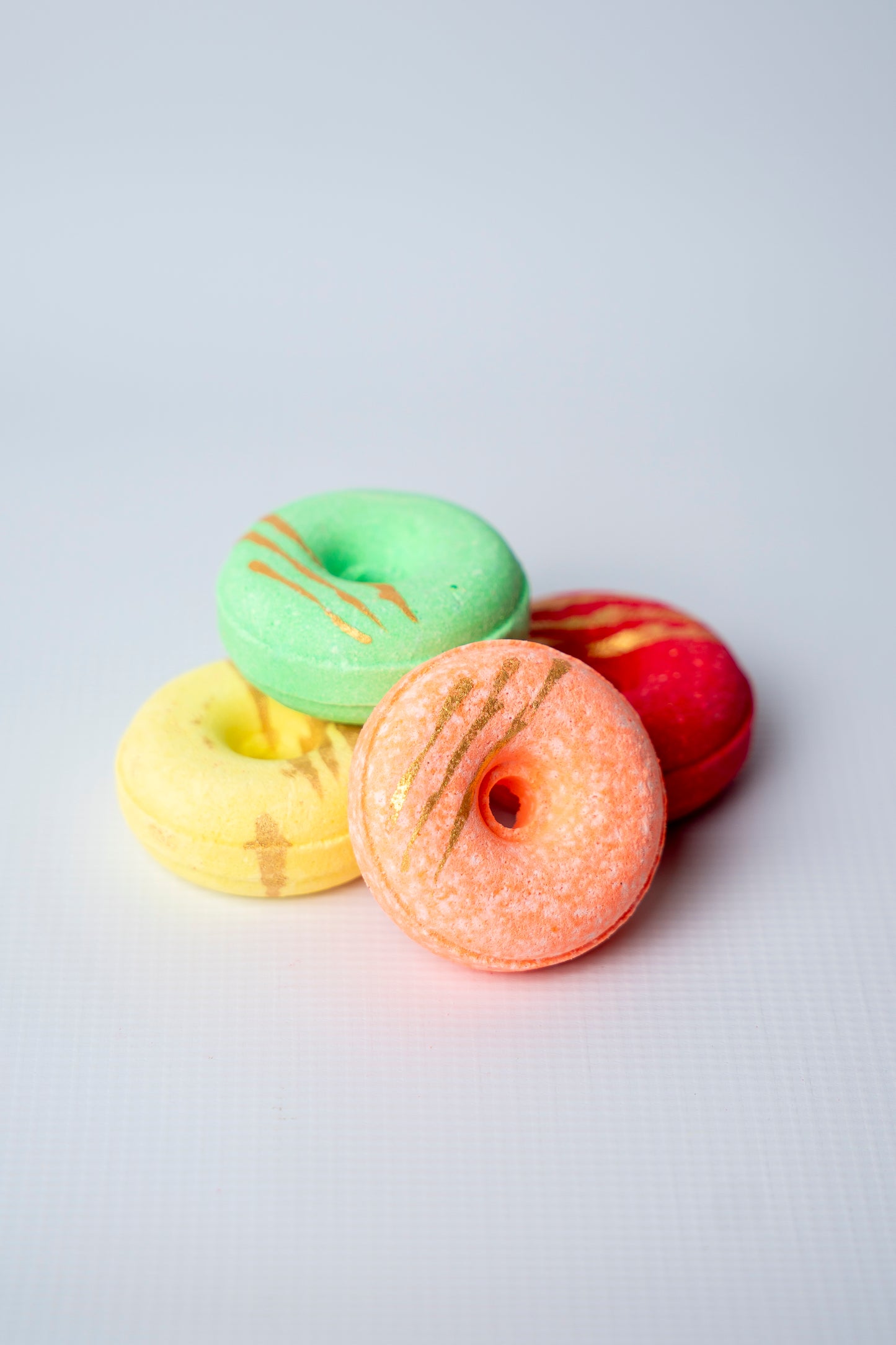 Golden Strips Citrus Donut Bath Bombs (Set of 4)